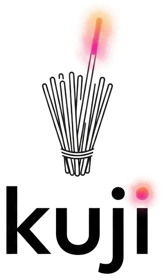 kuji, a bundle of lot-sticks, one lit